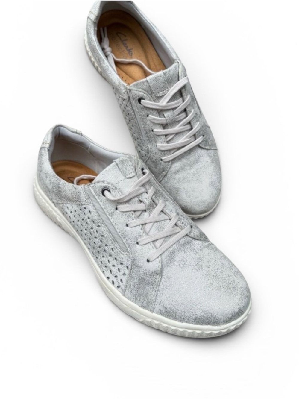 Clarks Caroline Ella Laser Cut Leather Ultimate Comfort Sneakers Shoes Women's 9